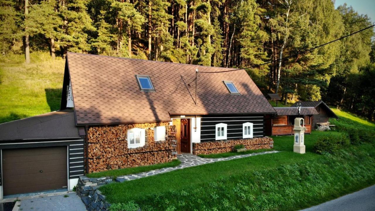 Roubenka 1818 Villa Vselibice Buitenkant foto