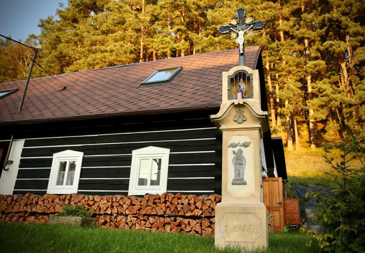 Roubenka 1818 Villa Vselibice Buitenkant foto